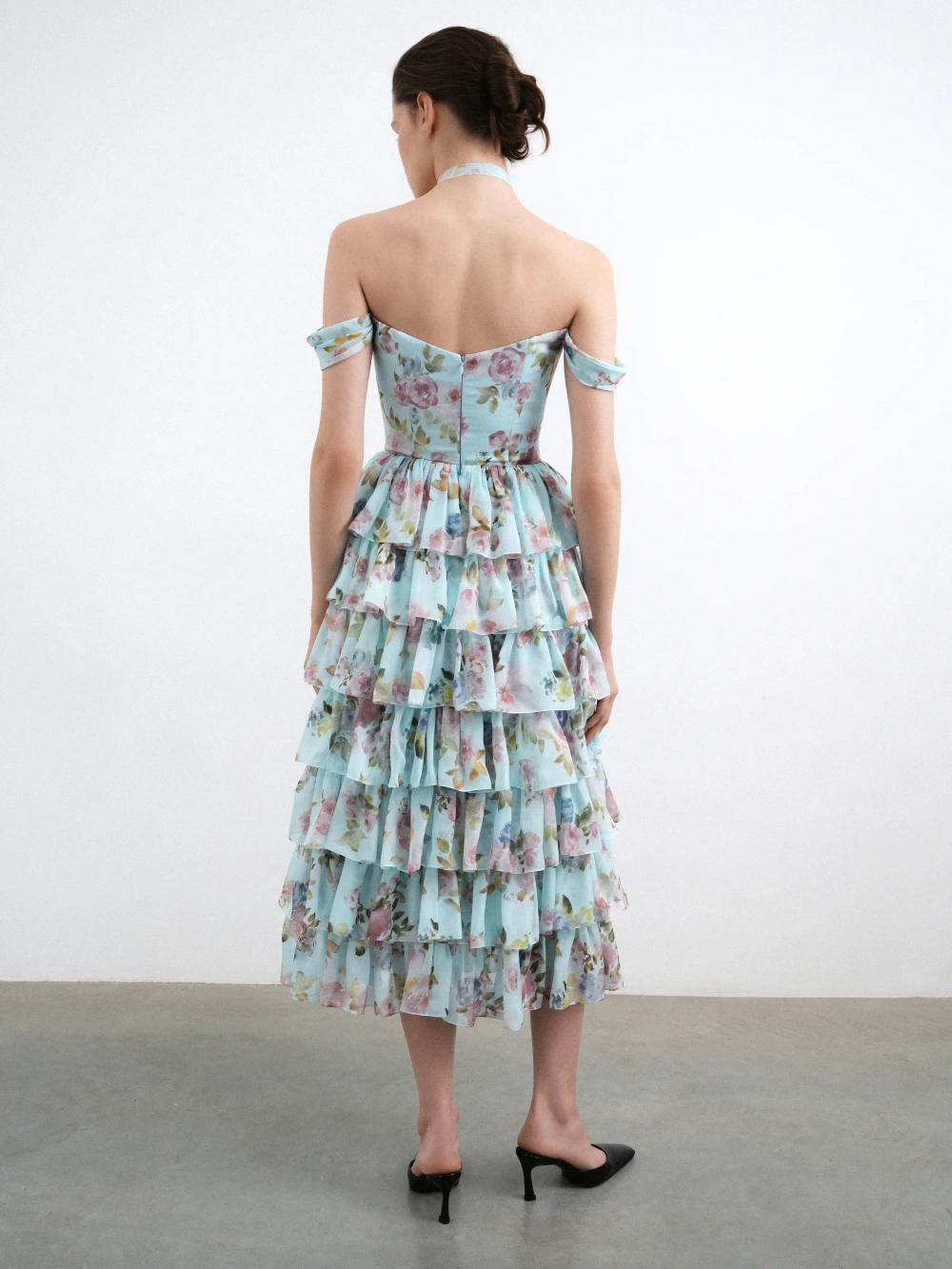 Лисен миди (Lisen midi), платье миди корсетное из голубого шифона с цветочным принтом