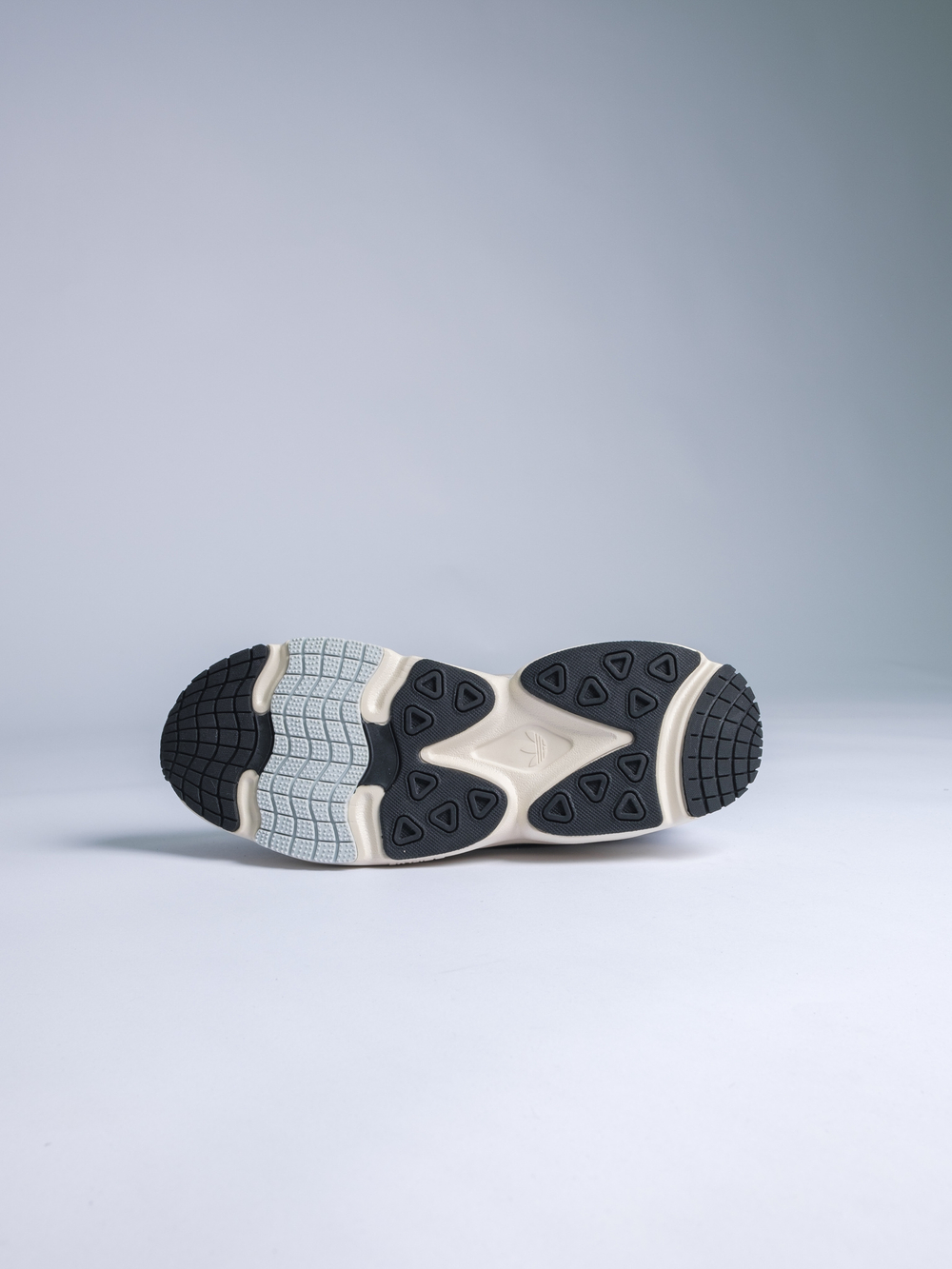 Кроссовки Adidas Ozmillen #IF4015 (сер.)