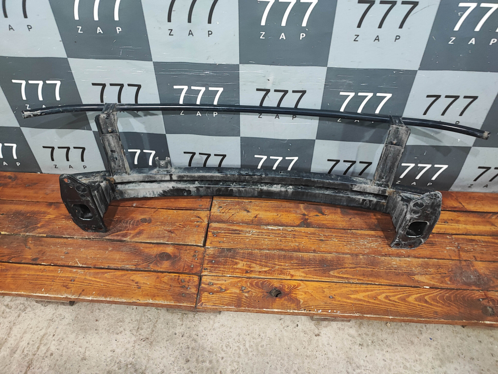 Усилитель переднего бампера Kia Rio 4 (FB) 17-нв Б/У Оригинал 64900H0000