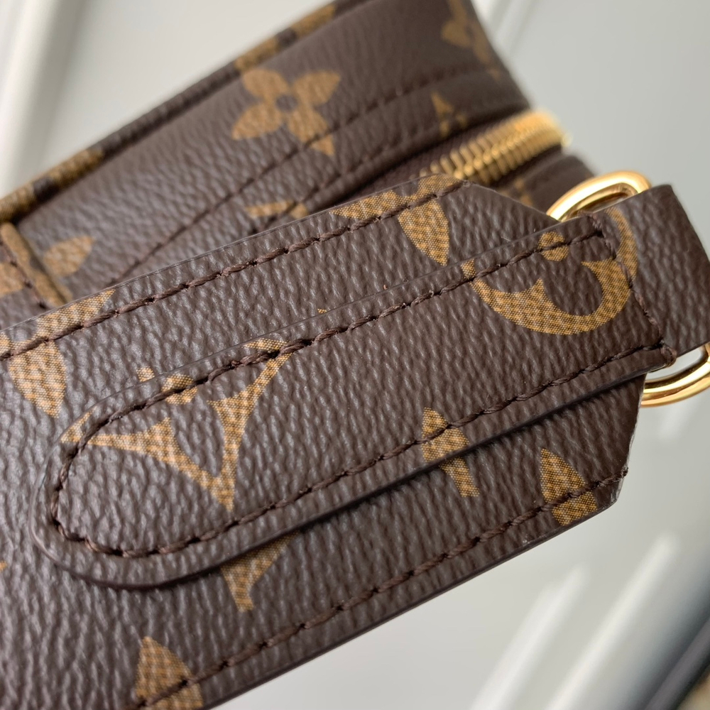 Louis Vuitton Trousse Toilette 28 Clutch