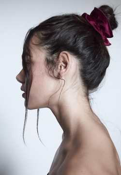 STRADIVARIUS Набор из 2 бархатных резинок для волос, фиолетовый