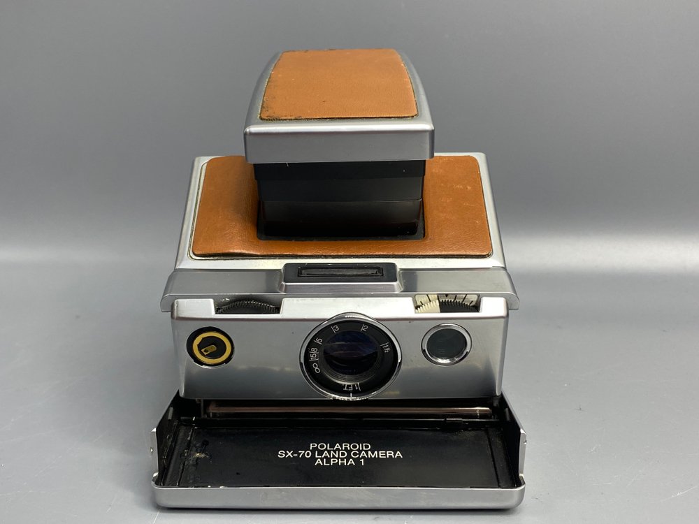 Polaroid SX-70 Alpha 1