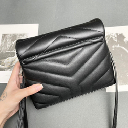 Saint Laurent Loulou 20 cm