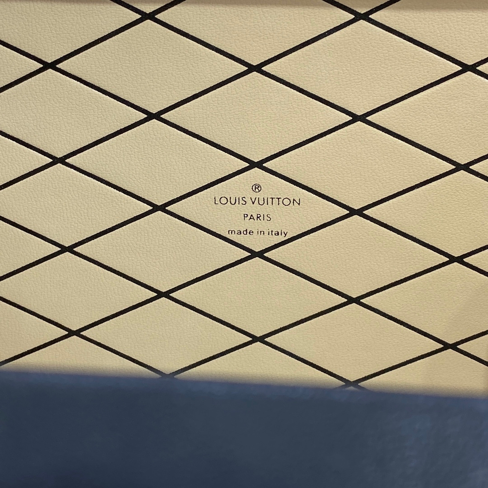 Louis Vuitton Petite Malle