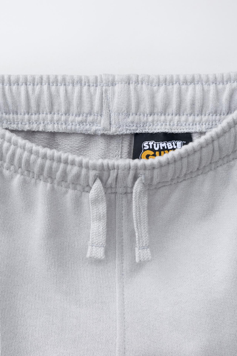 ZARA СВОБОДНЫЕ ШОРТЫ STUMBLE GUYS ™ © SCOPELY, СЕРЫЙ