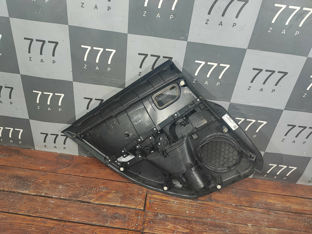 Обшивка двери задней правой (дверная карта) Mazda 3 (BK) 06-09 Б/У Оригинал BP4K68520