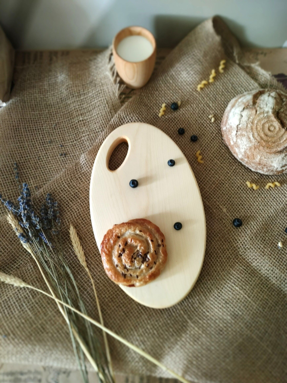 Доска разделочная из дерева сервировочная