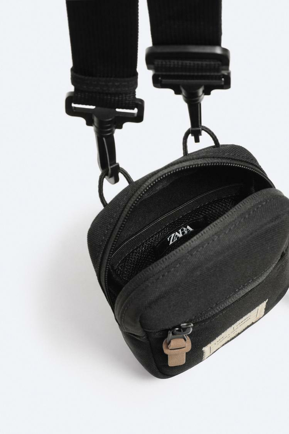 ZARA НЕБОЛЬШАЯ СУМКА В ГОРОДСКОМ СТИЛЕ, ЧЕРНЫЙ