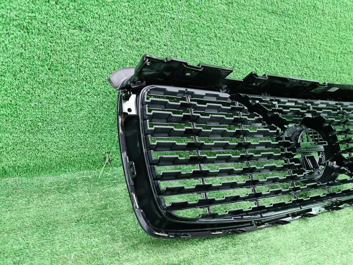 Решетка радиатора Volvo XC90 2 (14-19) R-Design