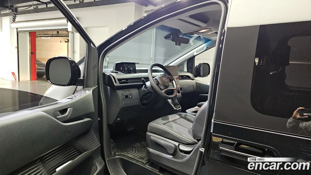 Hyundai Staria Cargo 5인승 (03.2023)