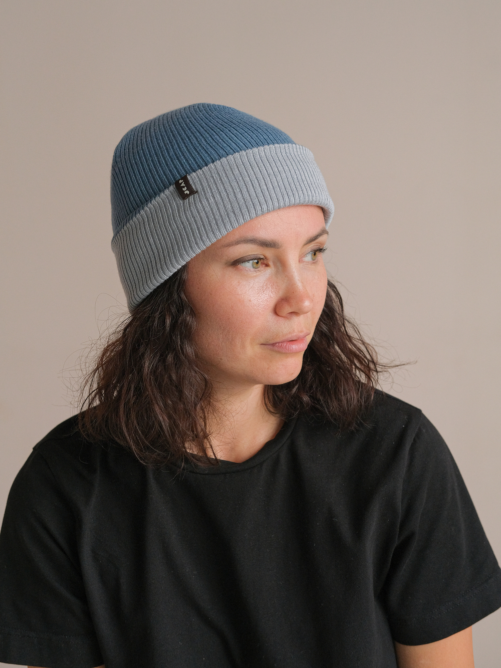 Шапка вязаная зимняя ТВИНС(Джинс/Серый)