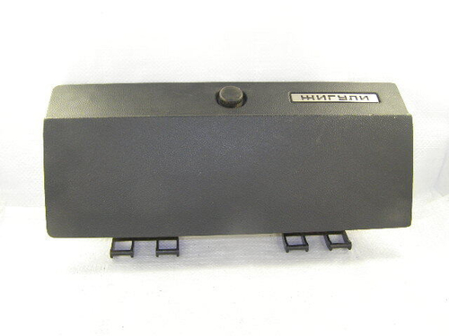 Крышка вещевого ящика /2107/ в сб. (Сызрань)