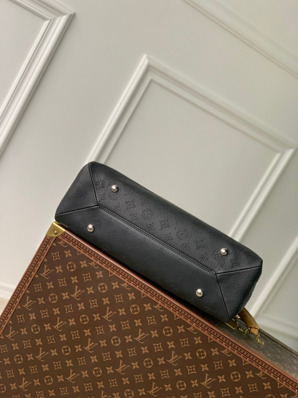 Louis Vuitton Hand It All MM