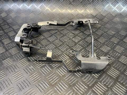 Подрамник (крепление ручек пассажирских) Yamaha FZ1 Fazer RN17