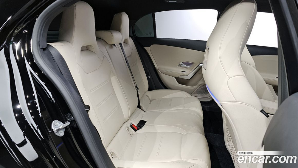 Mercedes-Benz A-Class W177 A220 Hatchback (09.2019)