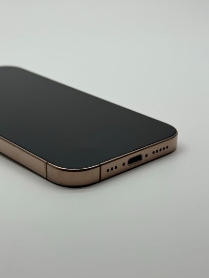 iPhone 16 Pro 256Gb Desert Titanium