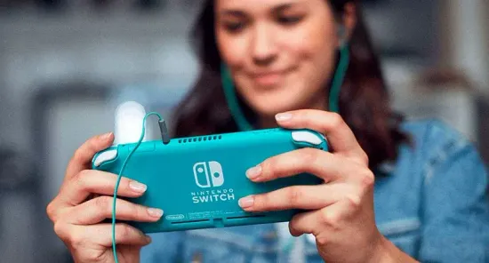 Игровая приставка Nintendo Switch Lite мята