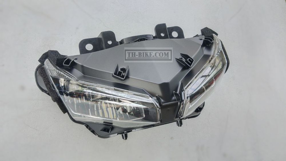 33100-MKN-D11. HEADLIGHT ASSY. HONDA. CBR650 2019-2020