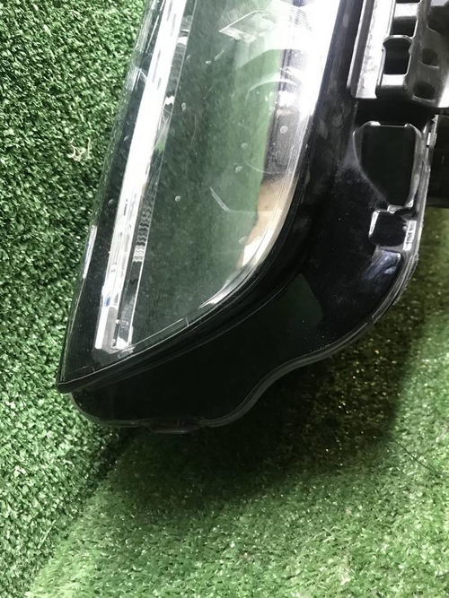 Битая Фара левая BMW X1 F48 (2019-2022) LED