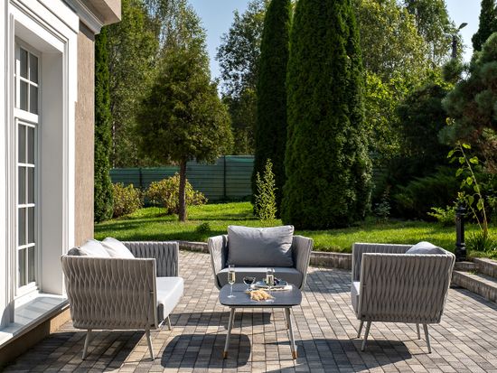 "Монако" лаунж-зона 4-местная из роупа со столом "Верона" (серый гранит), каркас светло-серый, роуп светло-серый