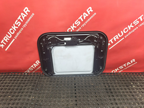 Люк в сборе