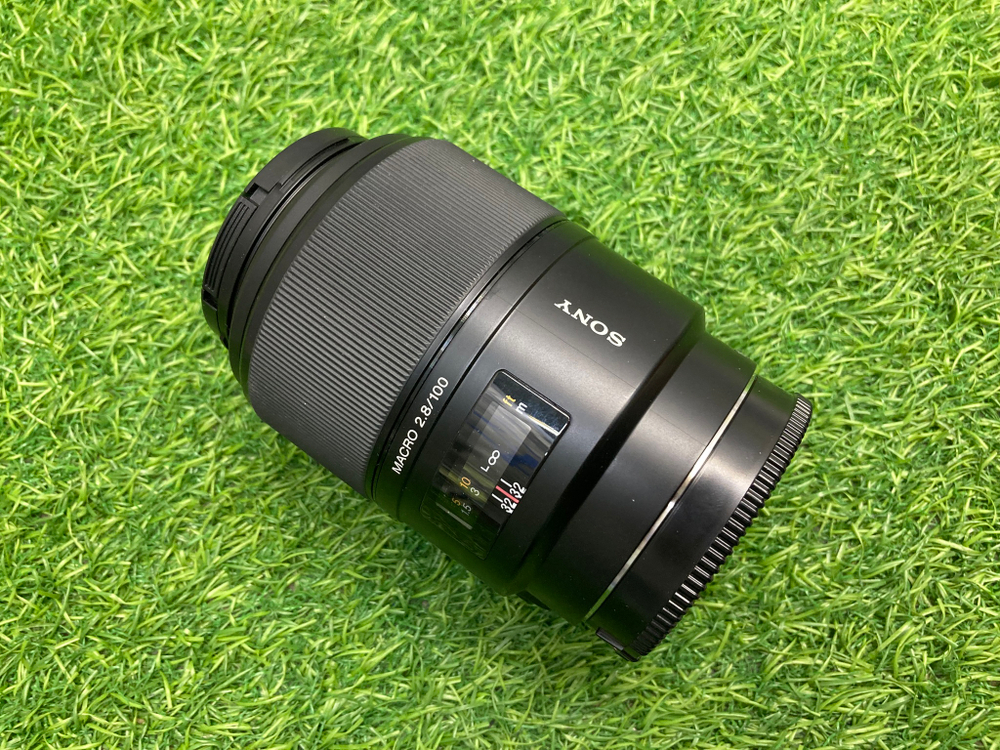 Sony 100mm 2.8 Macro