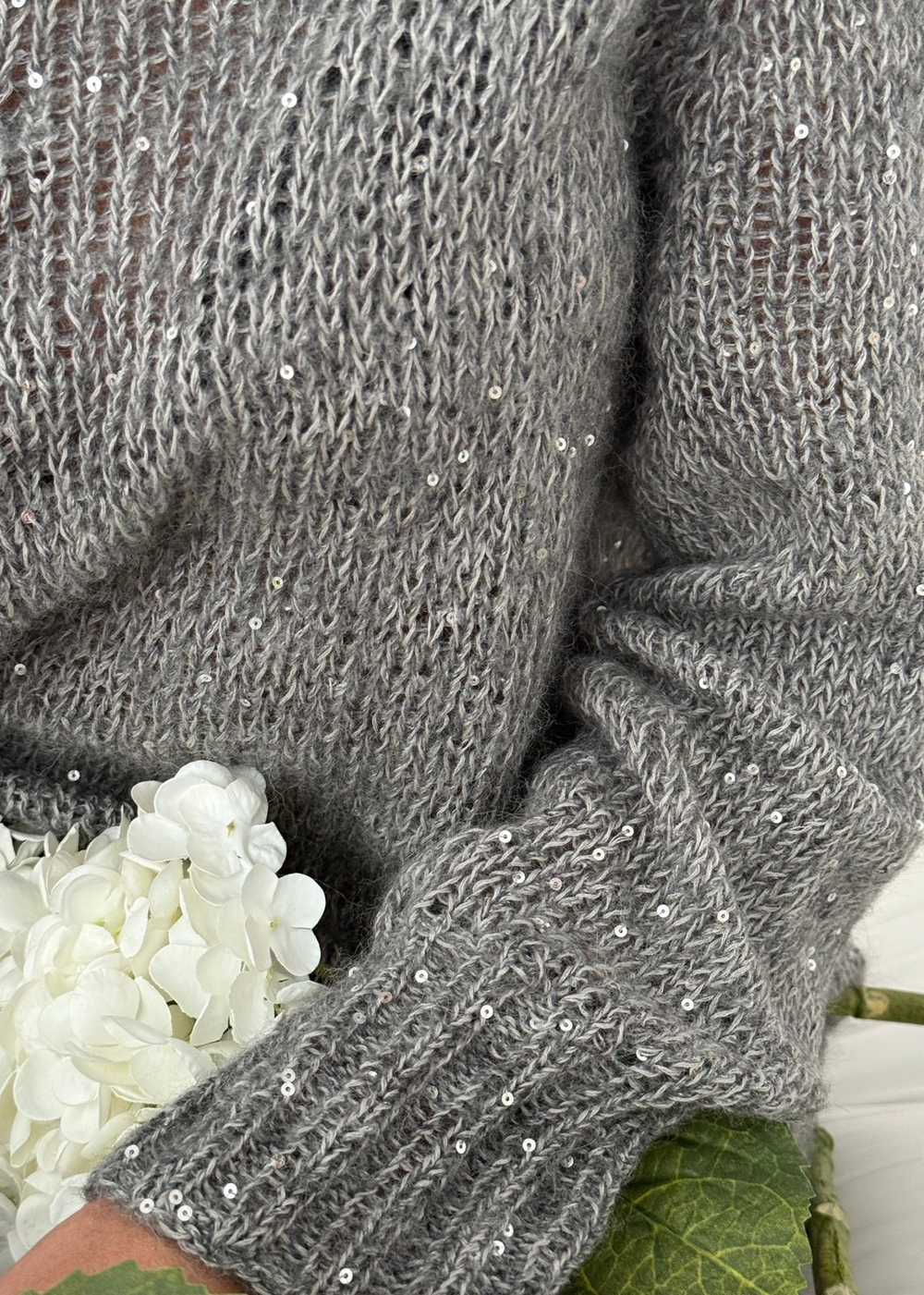 Джемпер с пайетками MALETTA