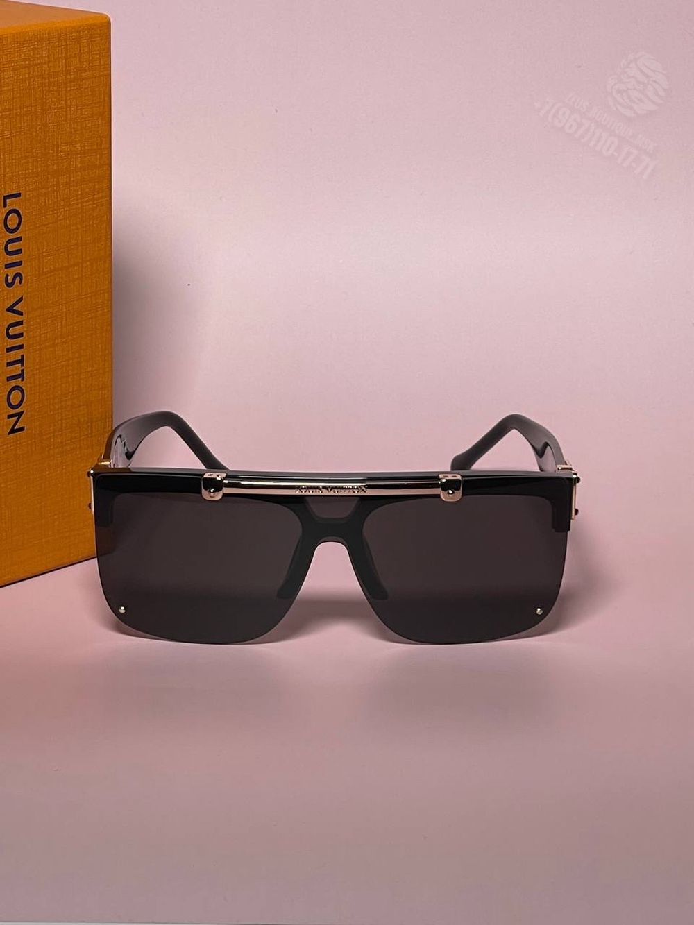 Солнечные очки Louis Vuitton