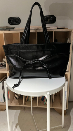 Сумка Madlen black raven (черный лак)