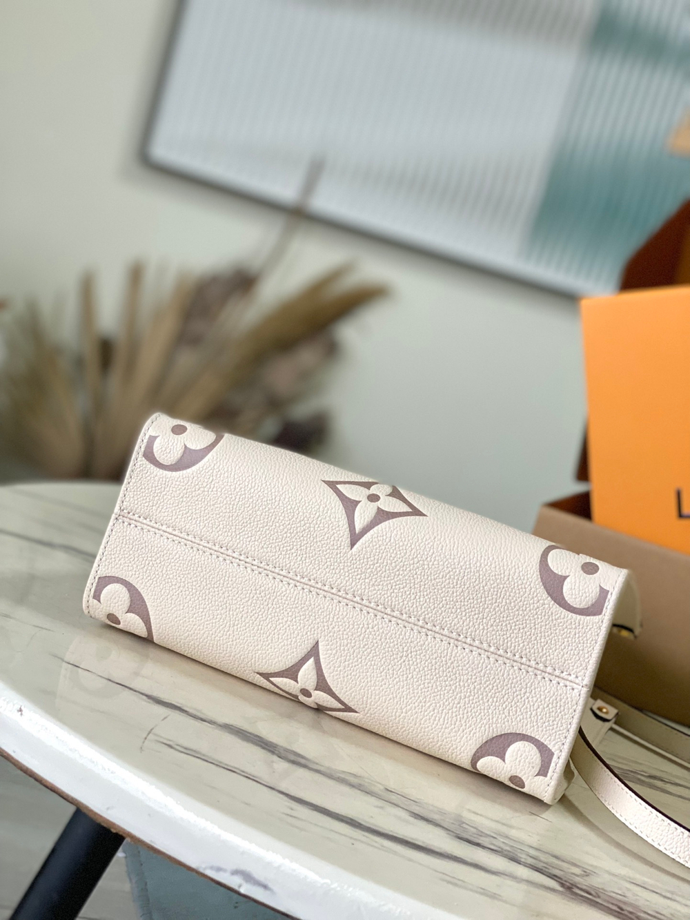Louis Vuitton Onthego PM
