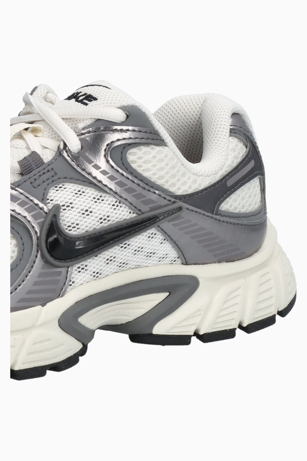 Кроссовки Nike V5 RNR - серый