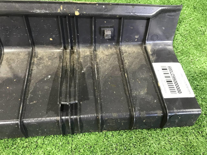 Кожух замка багажника Mercedes A W168 (1997-2004)