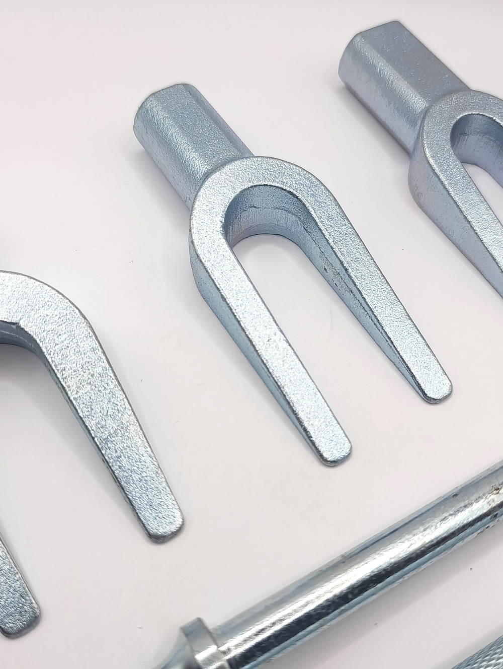 Съемник шаровых опор вилочного типа и рулевых тяг, вилка (5 предметов). Набор вилочных съемников шаровых соединений