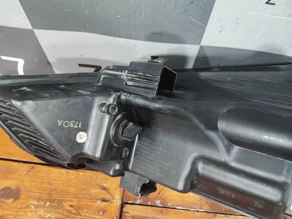 Фара правая галоген Hyundai Solaris 2 (HCR) 17-20 Б/У Оригинал 92102H5000