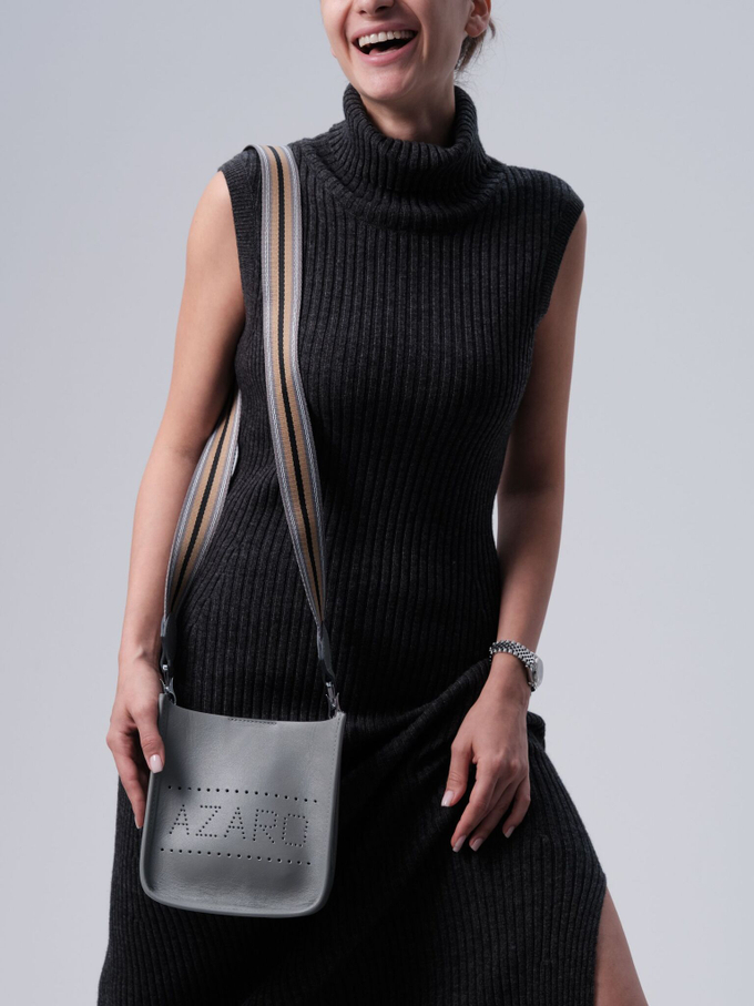 Сумка кожаная на плечо серая