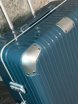 Чемодан Rimowa