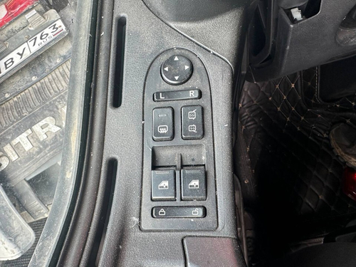 Блок управления стеклоподъемниками левый 2023г.