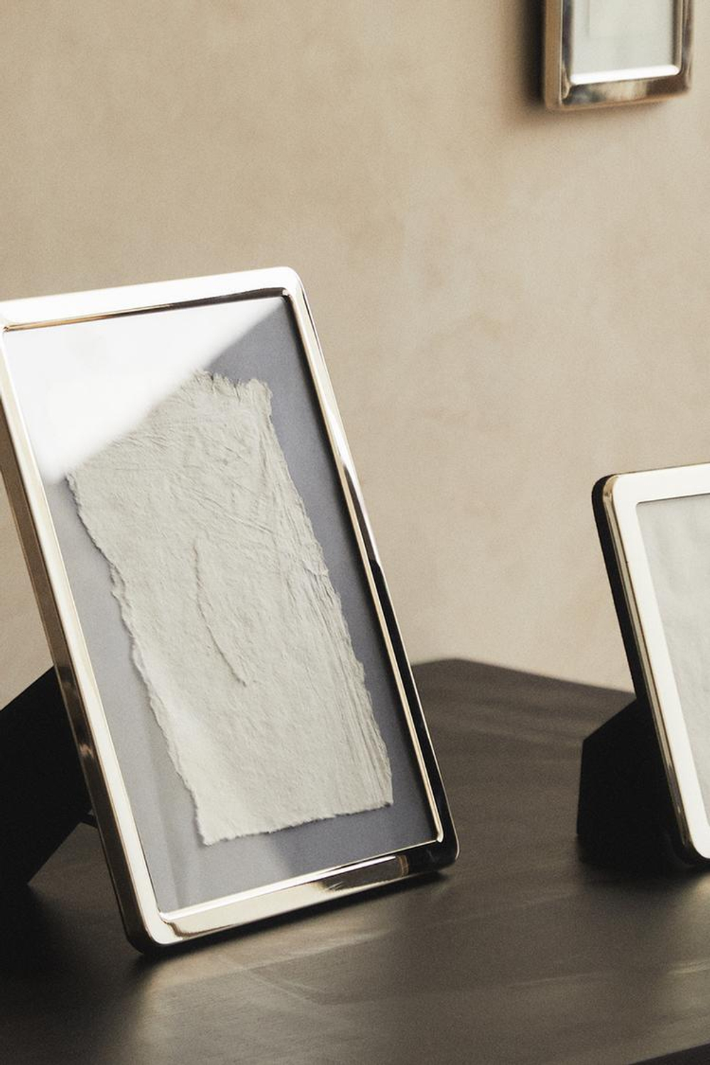 ZARA HOME МЕТАЛЛИЧЕСКАЯ РАМКА ДЛЯ ФОТОГРАФИИ С ЗАКРУГЛЕННЫМИ УГЛАМИ, СЕРЕБРЯНЫЙ