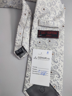 Галстук Leo Ventoni светлый
