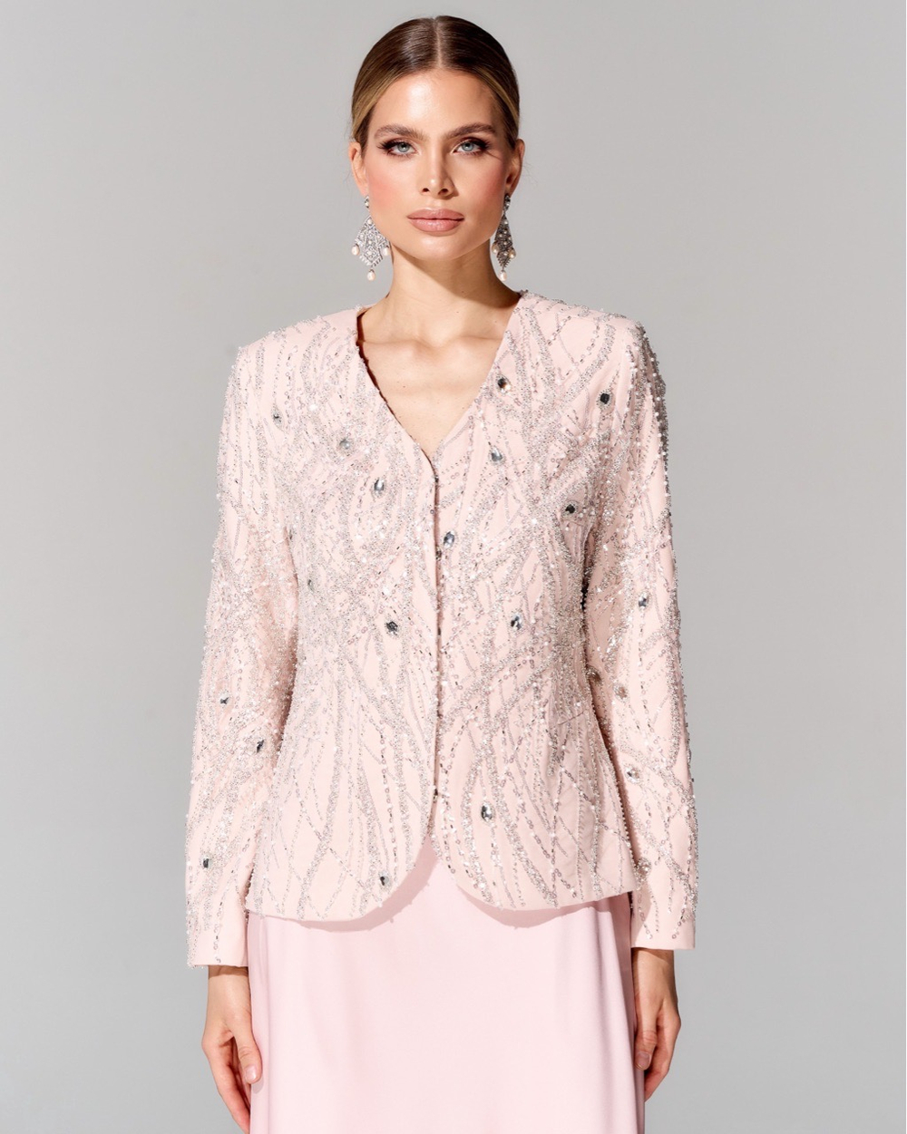 Жакет с вышивкой ручной работы