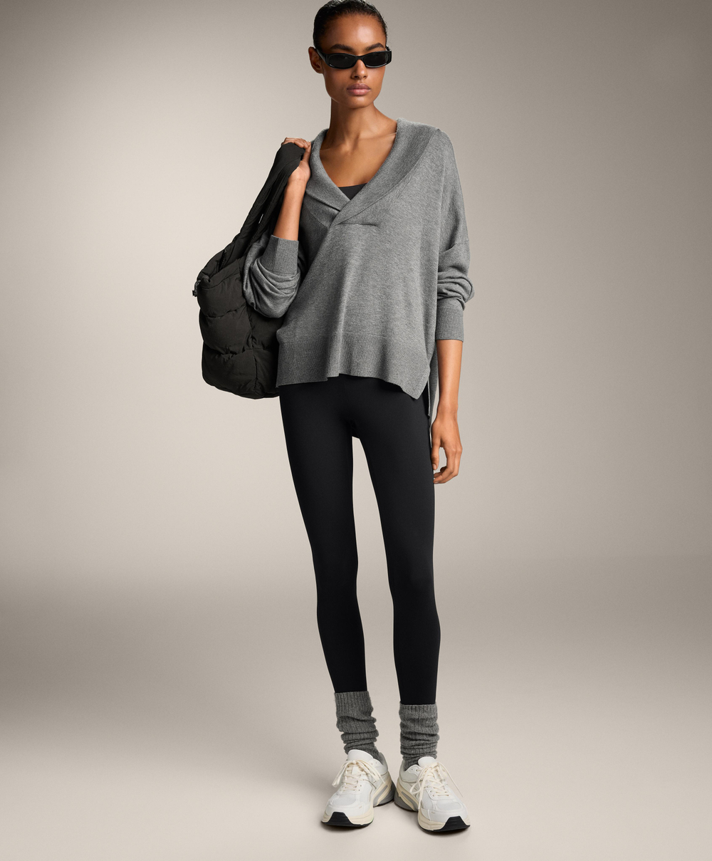 Oysho Джемпер с V-образным вырезом и лацканом, серый меланж