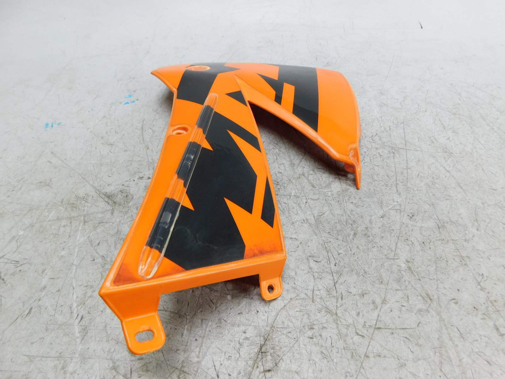 Пластик бака левый KTM 50308150000