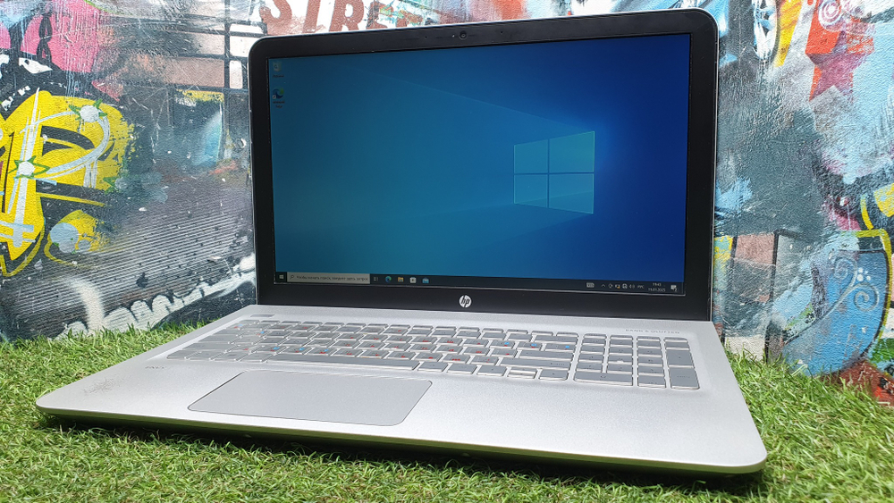 Ноутбук HP i5-6/8Gb/GTX 950M 4Gb/FHD/Envy 15-ae121TX P6M36PA/Windows 10