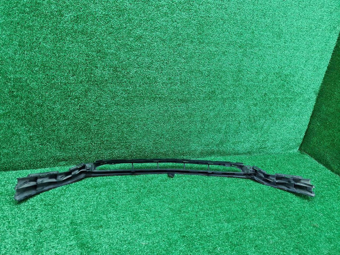 Кронштейн переднего бампера Mercedes E W213 16-21