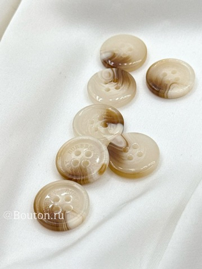 Пуговицы Барб. на прокол молочные(бежевые) со светло-коричневыми прожилками