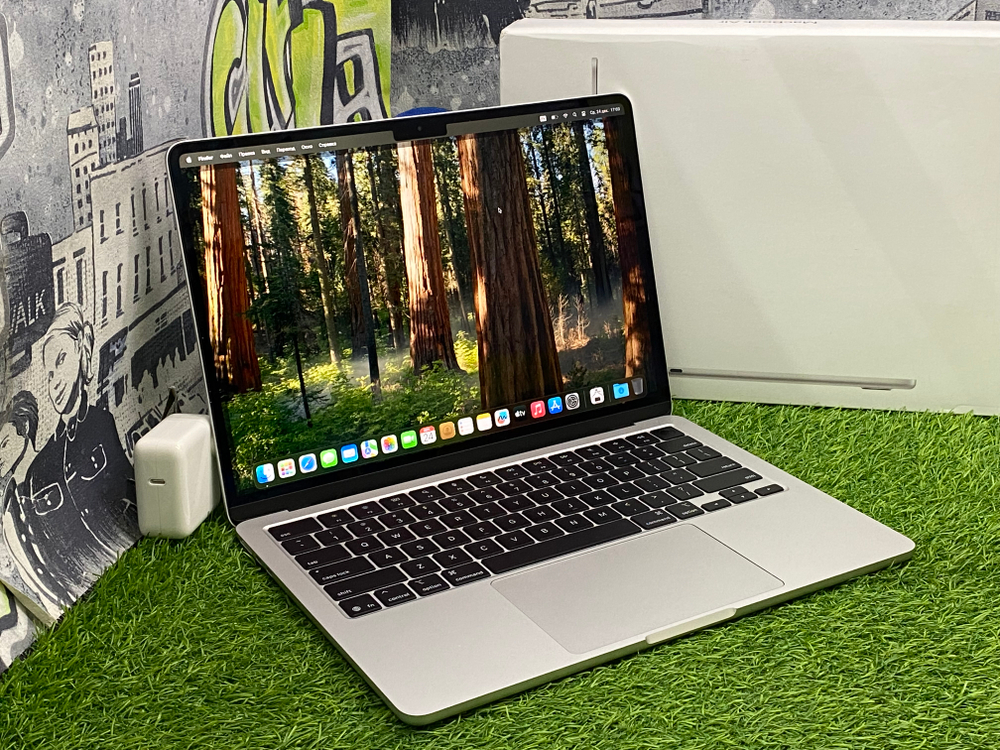 MacBook Air 13 M4 16/256GB 2025 MW0W3HN/A