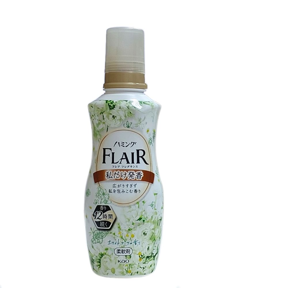 Кондиционер-смягчитель для белья с изящным ароматом белых цветов KAO Flair Fragrance White Bouquet, 520 мл.