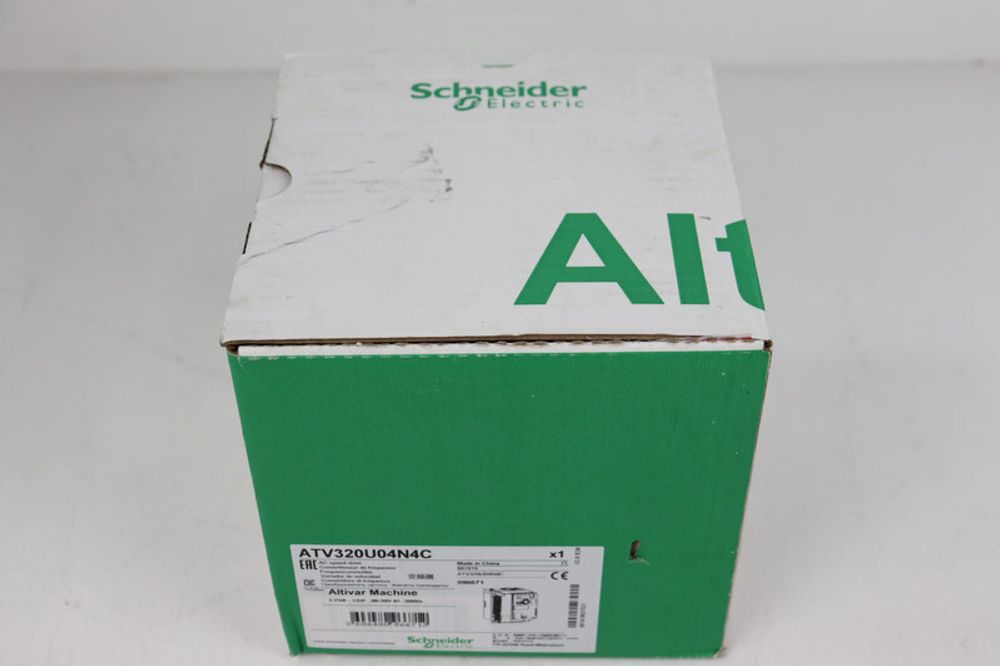 Schneider Electric ATV320U04N4C