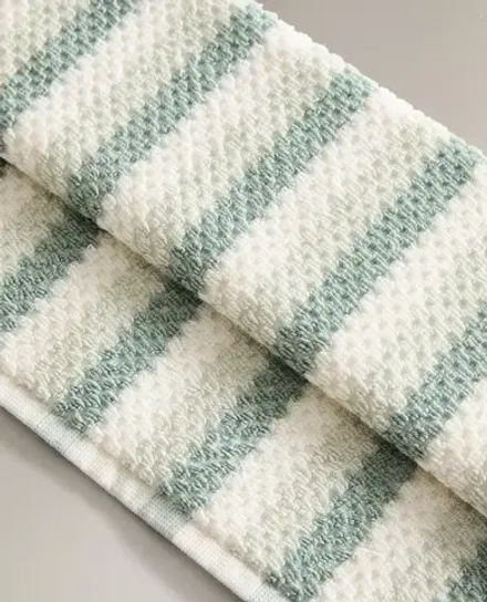 ZARA HOME ЖАККАРДОВОЕ БАННОЕ ПОЛОТЕНЦЕ С ГЕОМЕТРИЧЕСКИМ УЗОРОМ, СИНИЙ