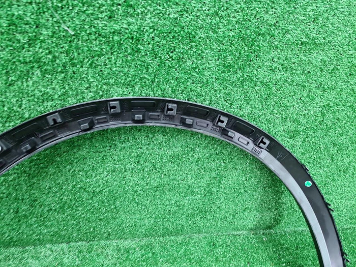 Расширитель задний правый Lixiang L9 (2022-н.в.)